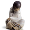 Figura LLadró Gres "Niño Esquimal Reposando" 01012541